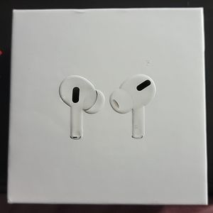 Apple AirPods Pro with MagSafe Charging Case